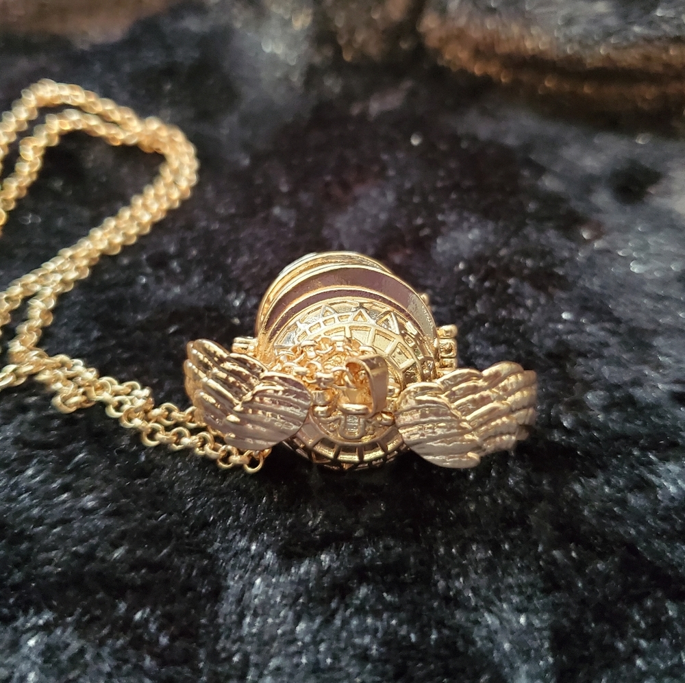 Memory necklace